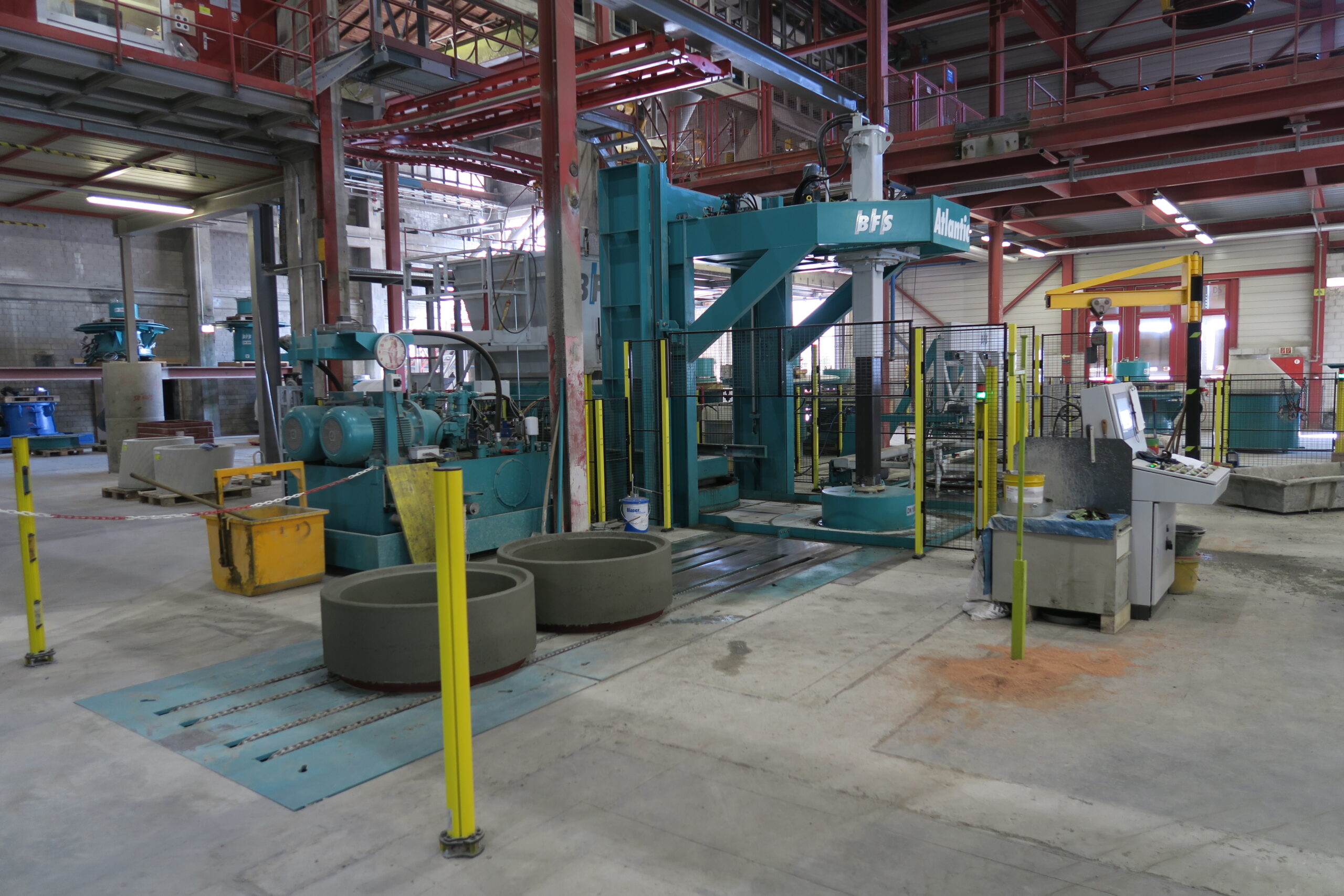 Eltecna Creabeton Produktions AG – BFS Rohrmaschine ATLANTIC 1510