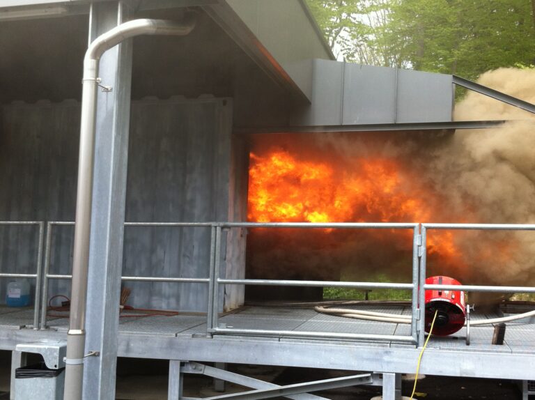 Eltecna Feuerwehr Demonstrations- und Ausbildungsanlage – Flashover- La Rama – Montheron